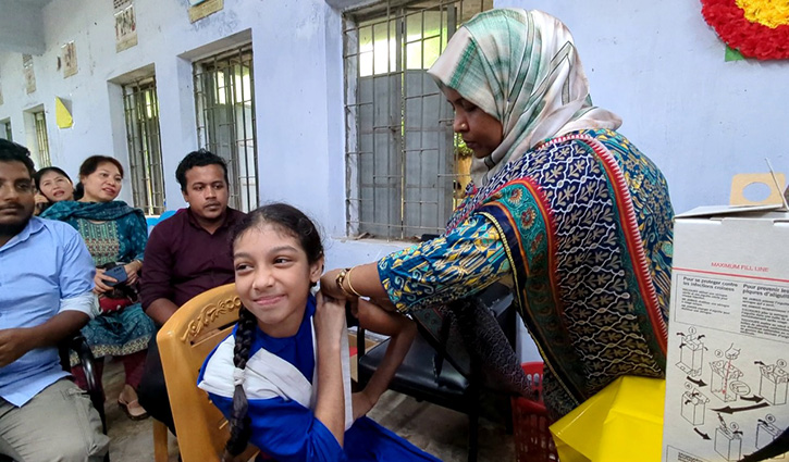 রাঙামাটিতে কিশোরীদের টিকা প্রদান কার্যক্রম শুরু