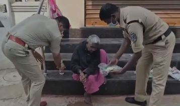 ঘরে ৪ দিন আগে মরে পড়েছিল ছেলে, টের পাননি বাবা-মা