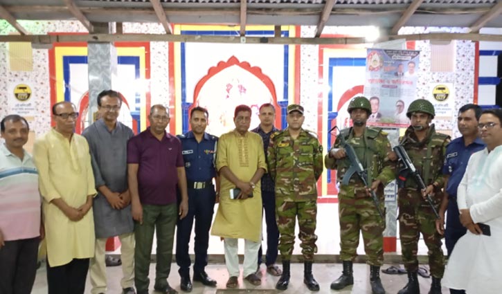 শরীয়তপুরে পূজামণ্ডপে সেনাবাহিনীর টহল