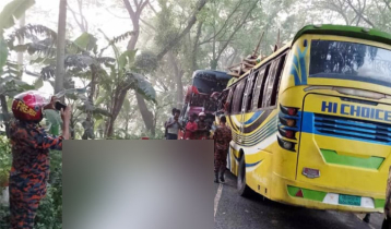 5 killed as 2 buses collide in Faridpur