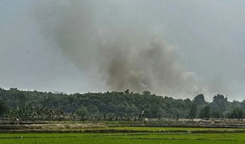 Sounds of bomb, mortar shell blasts from Myanmar rattle Teknaf