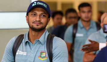 Shakib not returning Dhaka right now