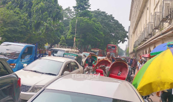 Dhaka dwellers suffer amid unusual traffic jams