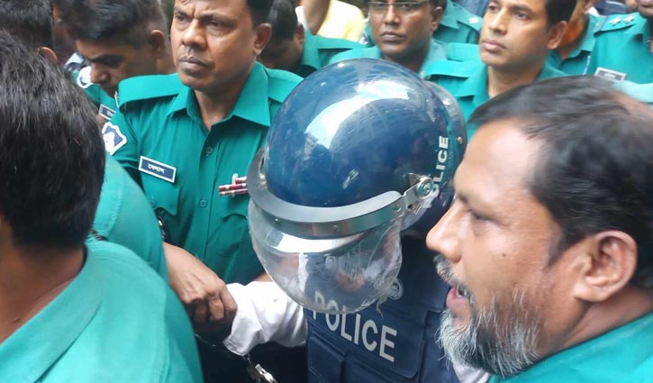 Amir Hossain Amu placed on 6-day remand