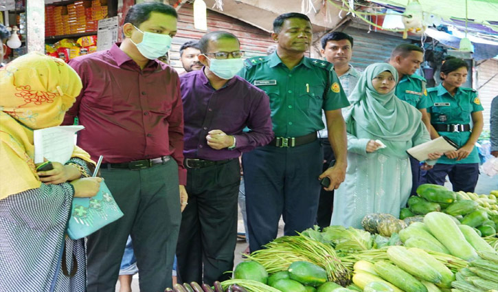 রাজধানীর দুই বাজারে তদারকি টিমের অভিযান