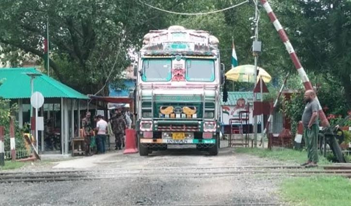 হিলি স্থলবন্দরে আমদানি-রপ্তানি শুরু  