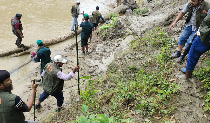 উখিয়ায় বনবিভাগের জমি উদ্ধার