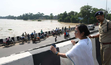 Mamata Banerjee blames Centre for Bengal’s flood situation