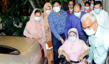 Khaleda Zia returns home from hospital