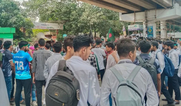 Traffic jams erupt as technical students block roads in Tejgaon